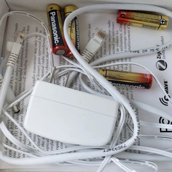 NIB Iris Smart Hub - Picture 3 of 5